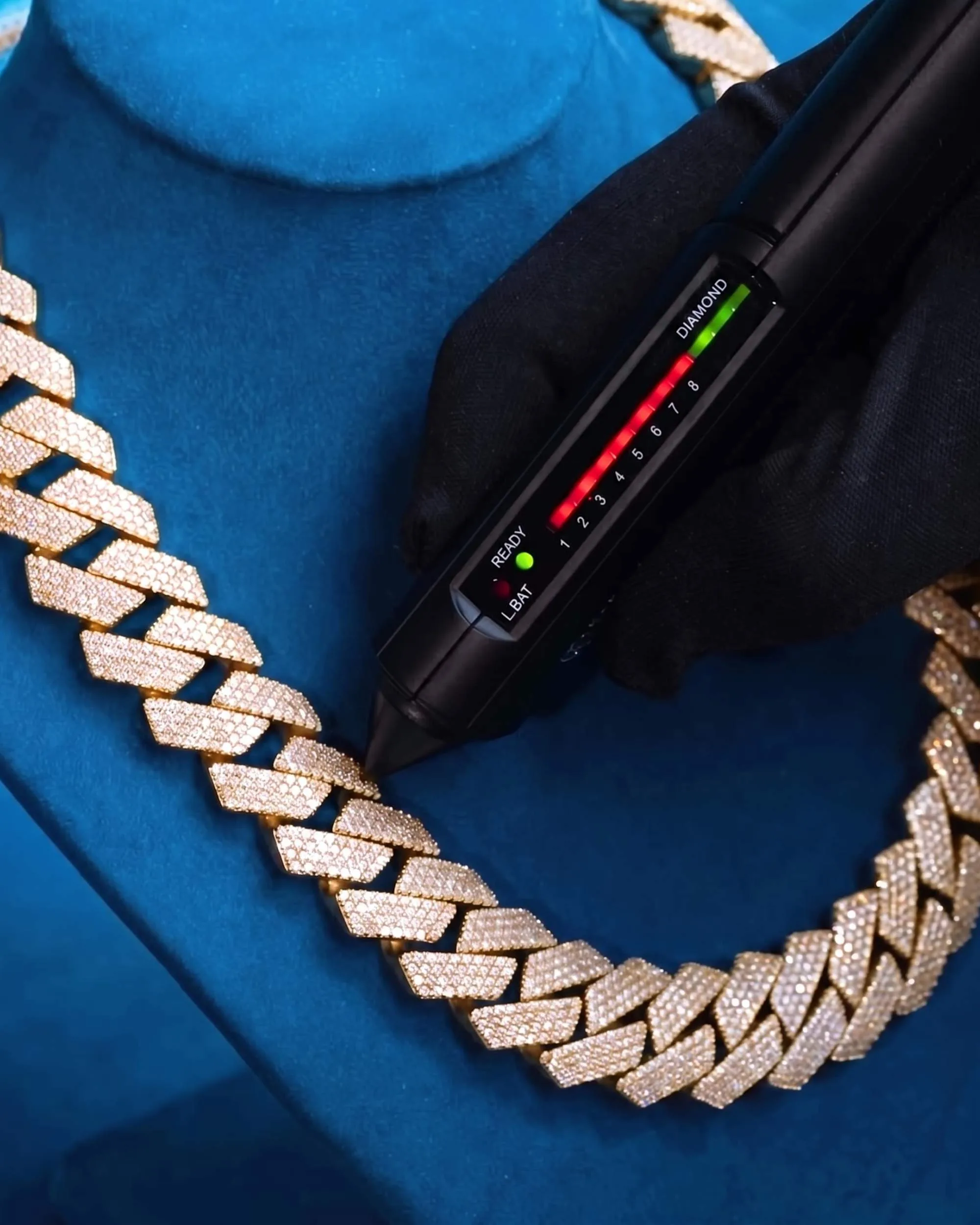 4 Row 20MM Moissanite Cuban Link Chain 14K Gold (view 15 of 22)