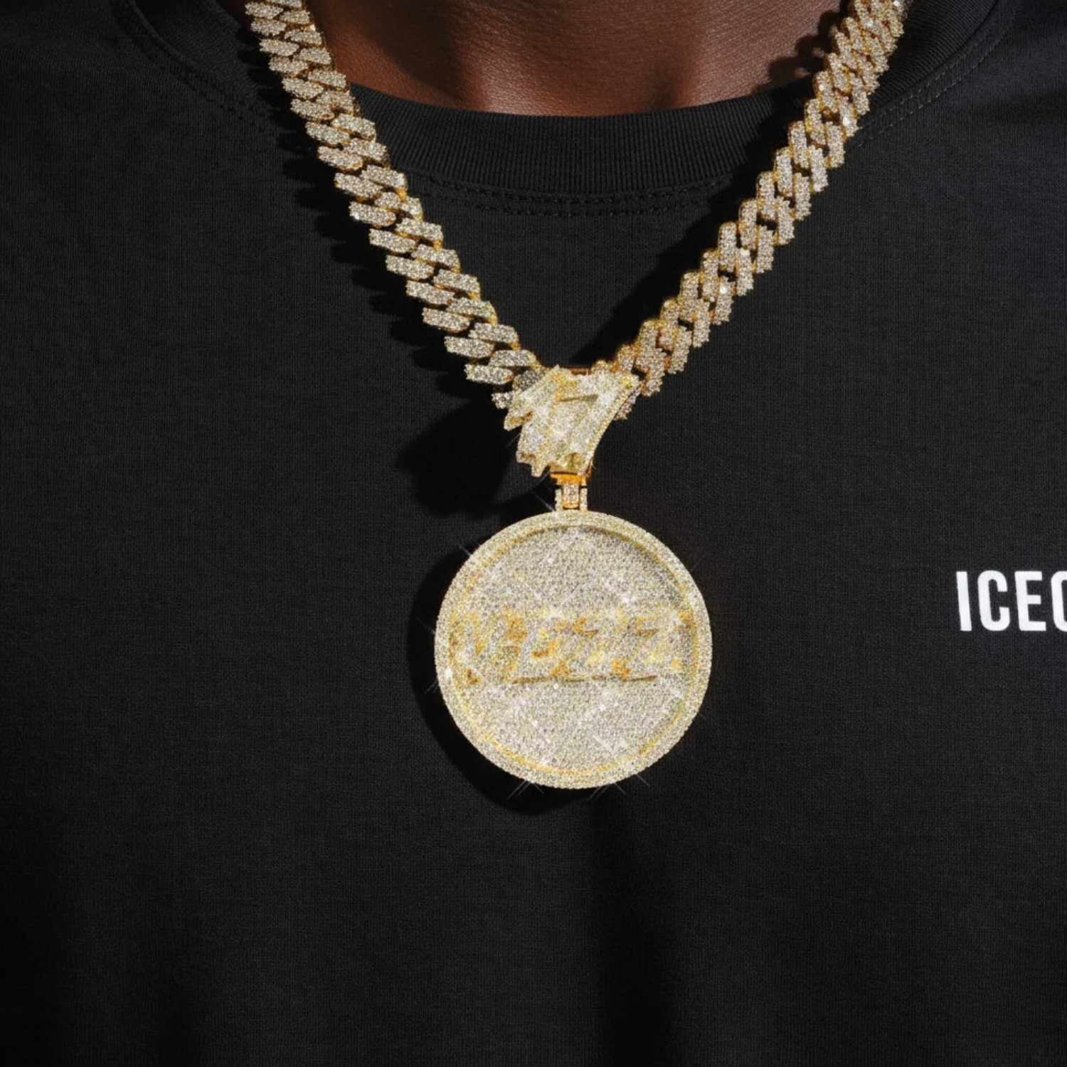 Custom "VEZZ" Moissanite Circle Pendant 14K Gold (view 2 of 3)
