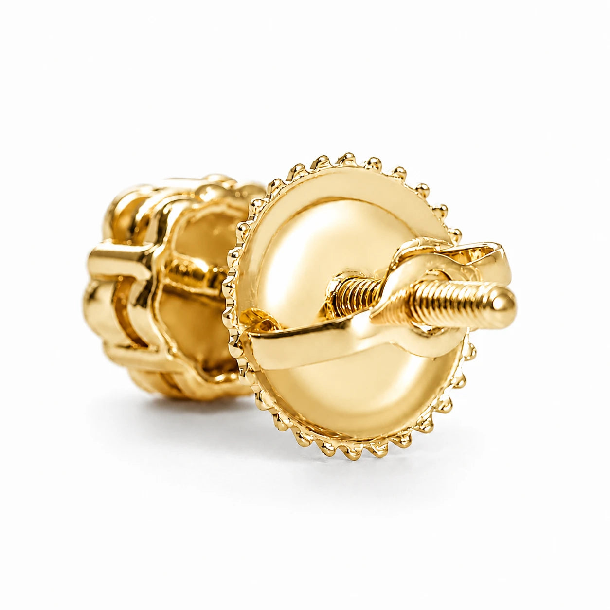 Flower Diamond Studs - earrings in yellow gold (view 21 of 58)