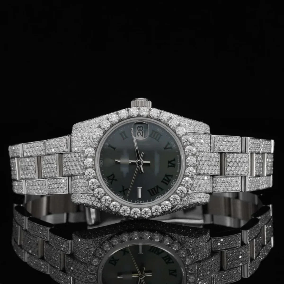 Iced Out Moissanite Diamond And Automatic Superior Watch For Women