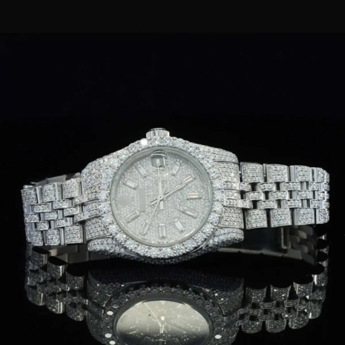 Iced Out Moissanite Watch Diamond Embellished Analog Fully Automatic Watch For Women