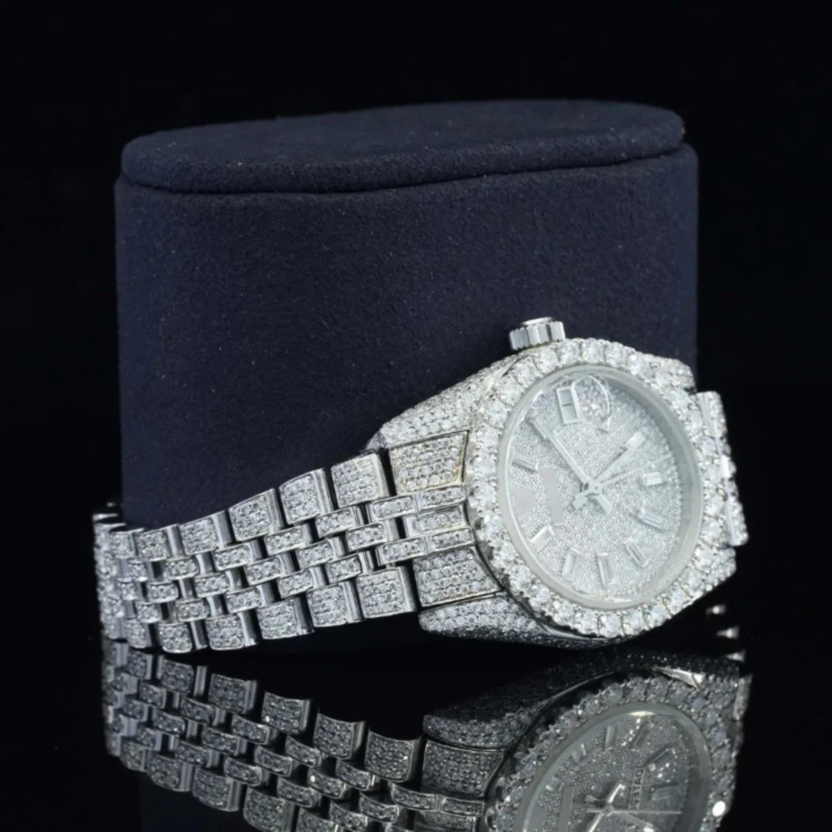 Iced Out Moissanite Watch Diamond Embellished Analog Fully Automatic Watch For Women (view 3 of 5)