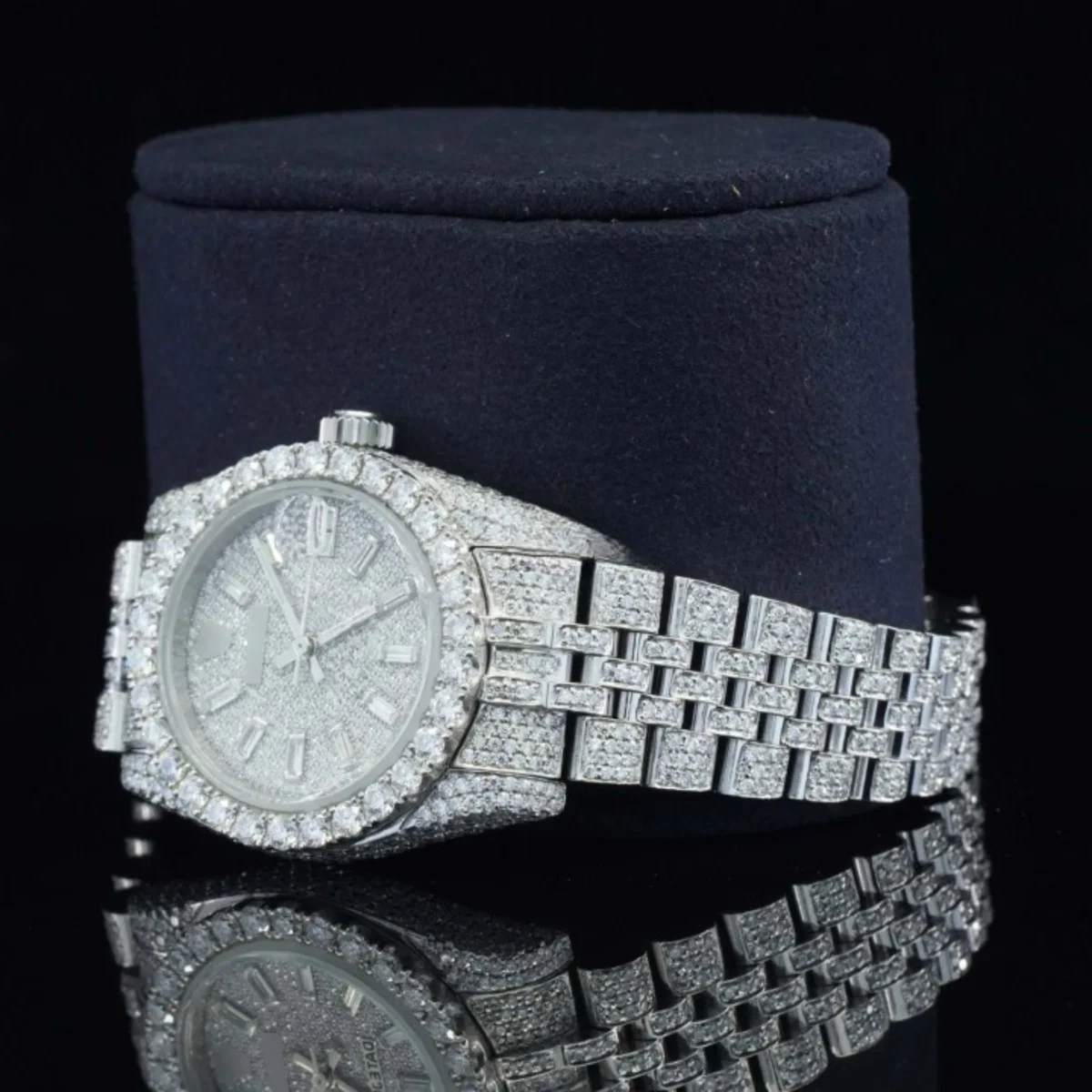 Iced Out Moissanite Watch Diamond Embellished Analog Fully Automatic Watch For Women (view 4 of 5)
