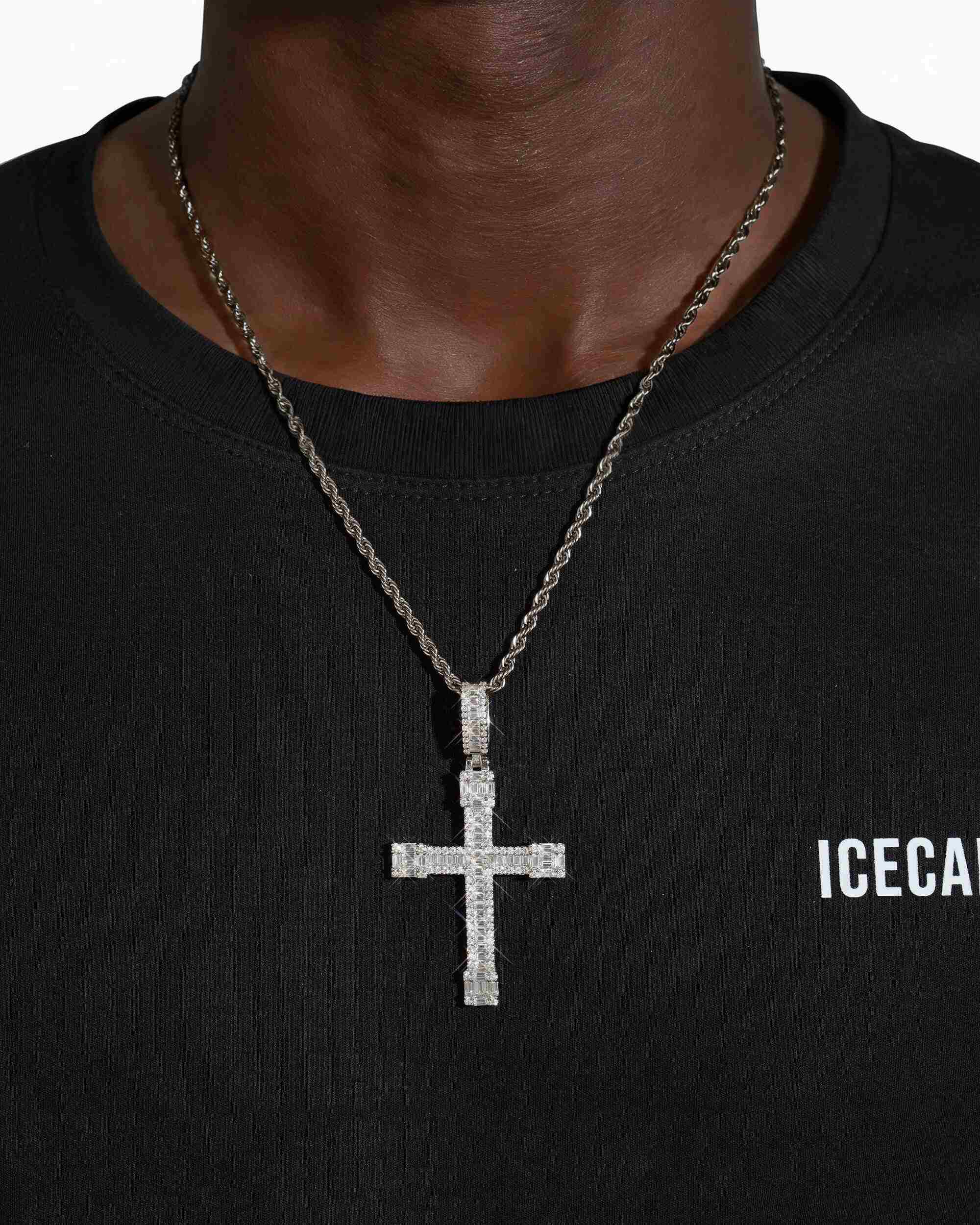 Moissanite Baguette Cut Cross Pendant 14K Gold (view 2 of 11)