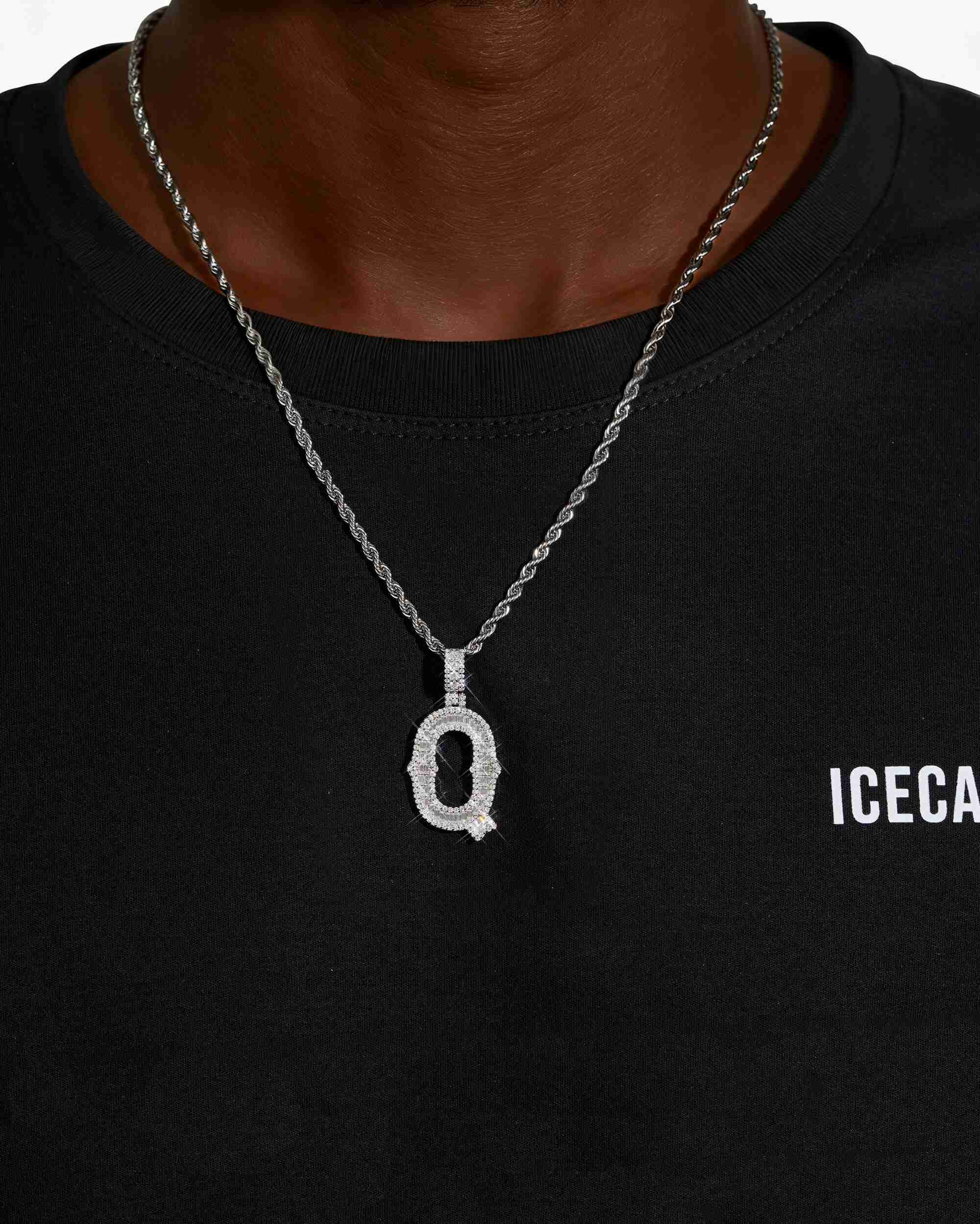 Moissanite Baguette Letter "Q" Pendant - in white gold (view 2 of 14)